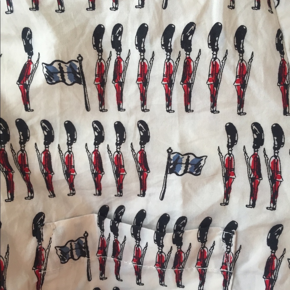 Boden British Guard Button-Up - Picture 3 of 4